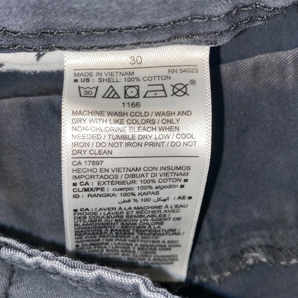 Old navy cargo shorts size 30 - Picture 5 of 7